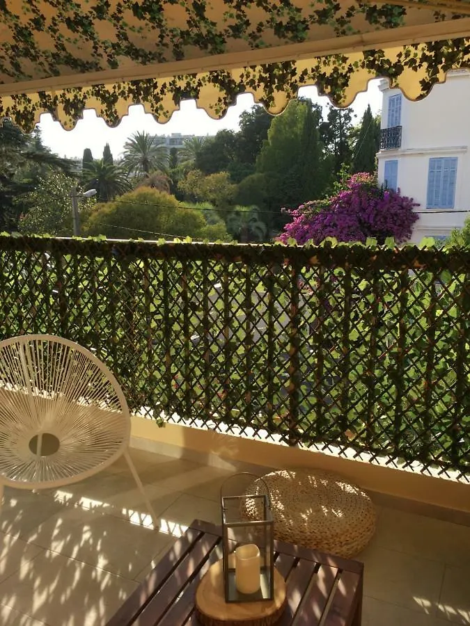Amazing Studio Cannes Center Apartment